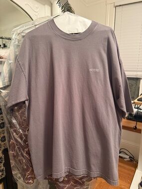 ✨ NWOT Notre Shop Chicago Light Gray T-Shirt ✨